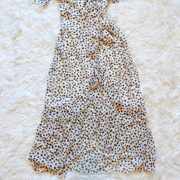 She + Sky || Flowy Wrap Dress with Tie Detail & Flutter Neckline, Size L - Picture 4 of 7